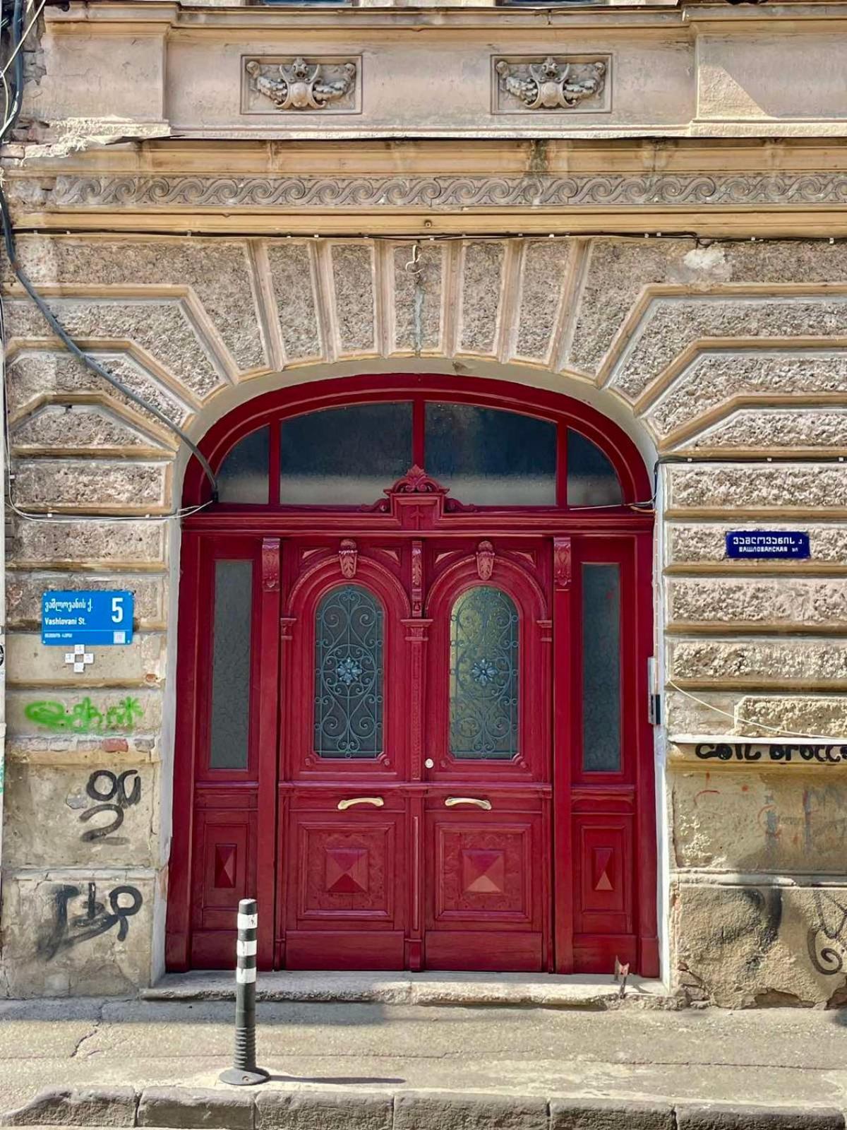Communa Good Vibes Tbilisi Luaran gambar
