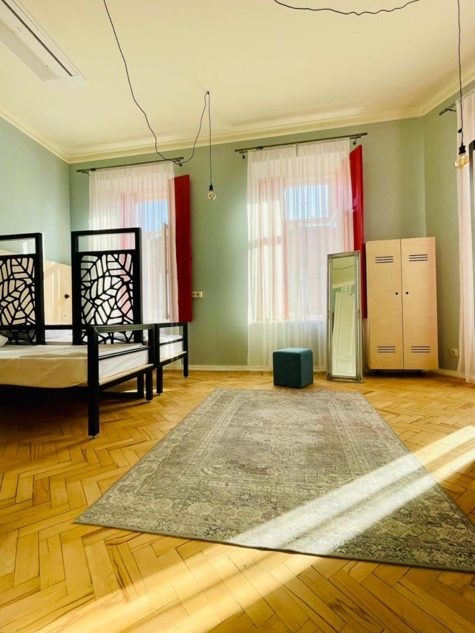 Communa Good Vibes Tbilisi Luaran gambar